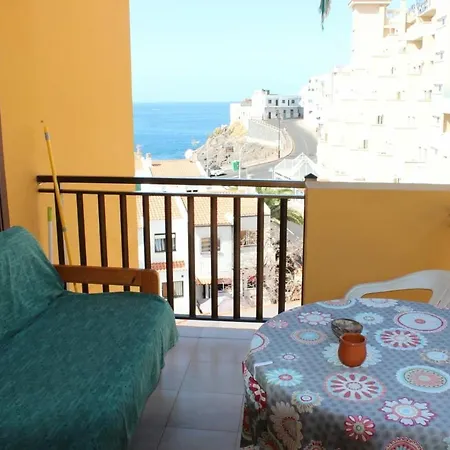 With Ocean View Tenerife просторный апартамент с видом на океан первая линия тенерифе * Puerto de Santiago (Tenerife)