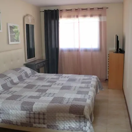 With Ocean View Tenerife просторный апартамент с видом на океан первая линия тенерифе Puerto de Santiago (Tenerife)